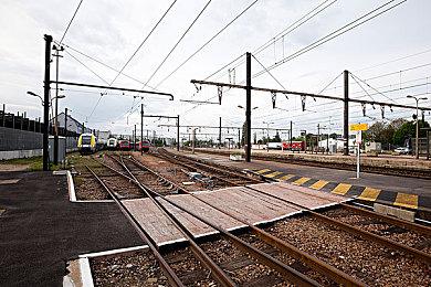 心理恐怖水下冒险游戏《冰冷深渊：导演剪辑版》现已上线Steam平台